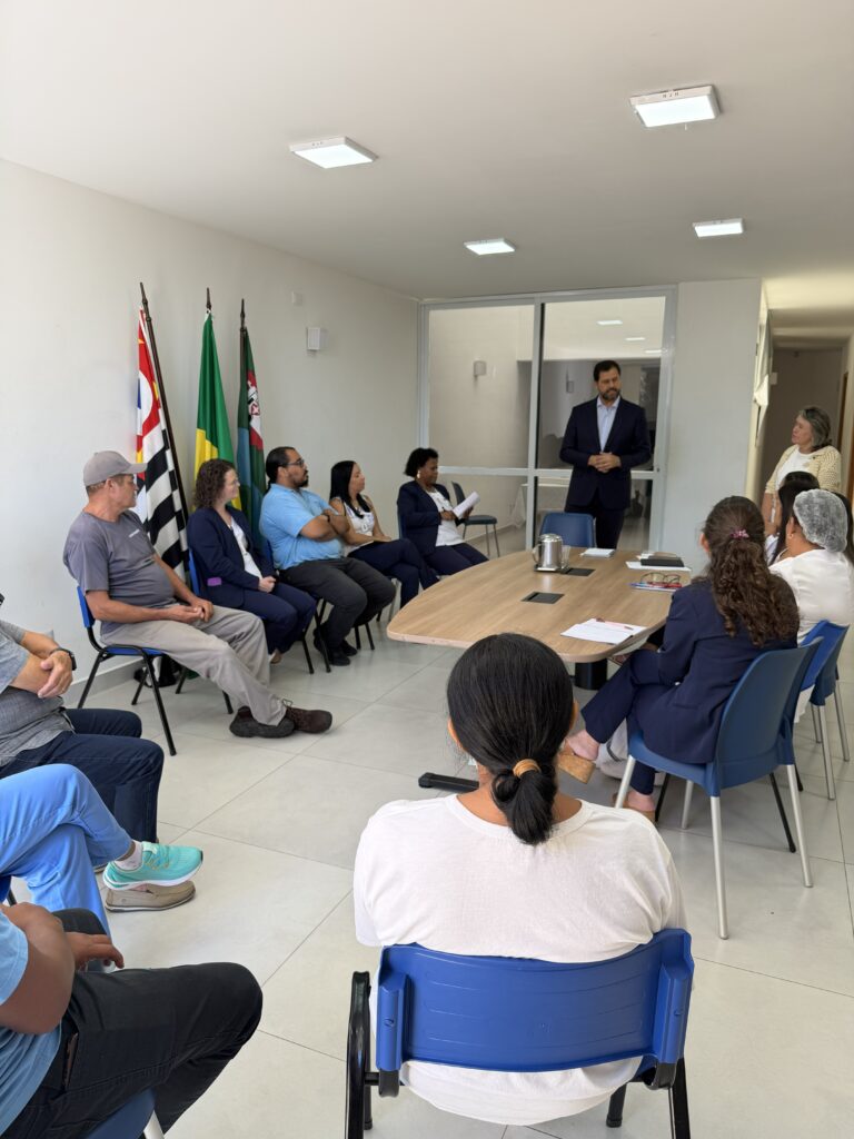 Luiz Fernando Machado visita Instituto Luiz Braille