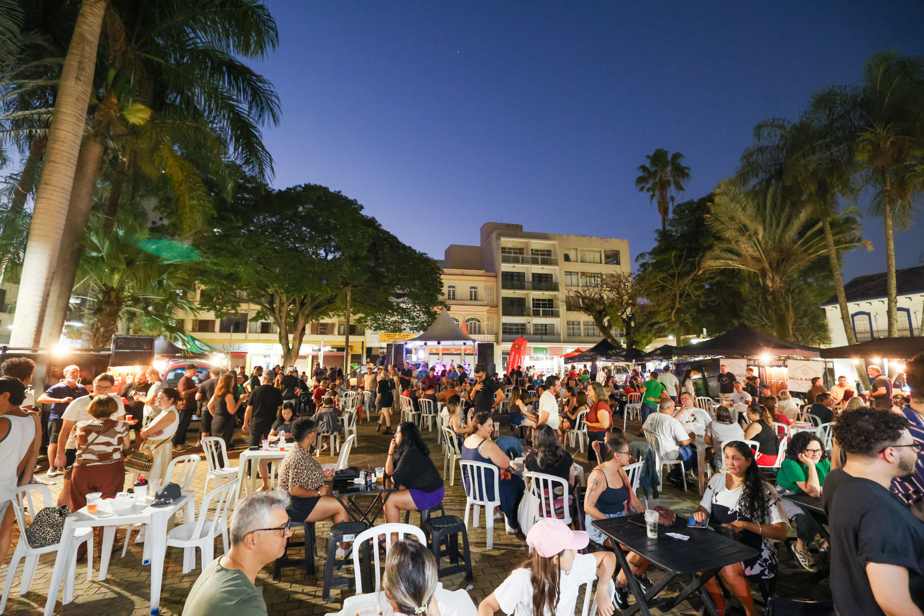 Moda de viola, sertanejo e cerveja artesanal marcam a próxima edição da Cerveja na Barão